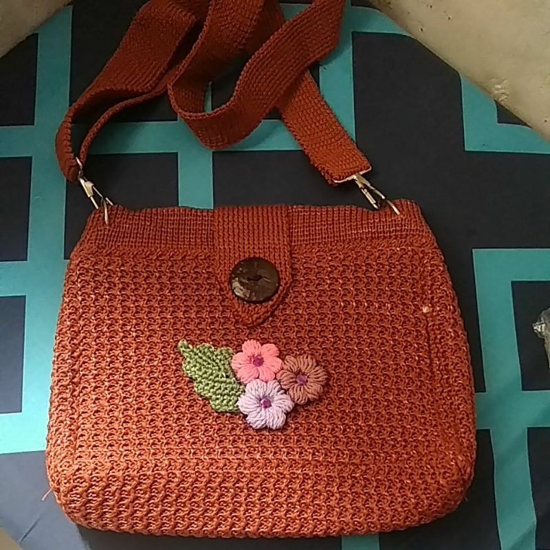 tas slempang rajut