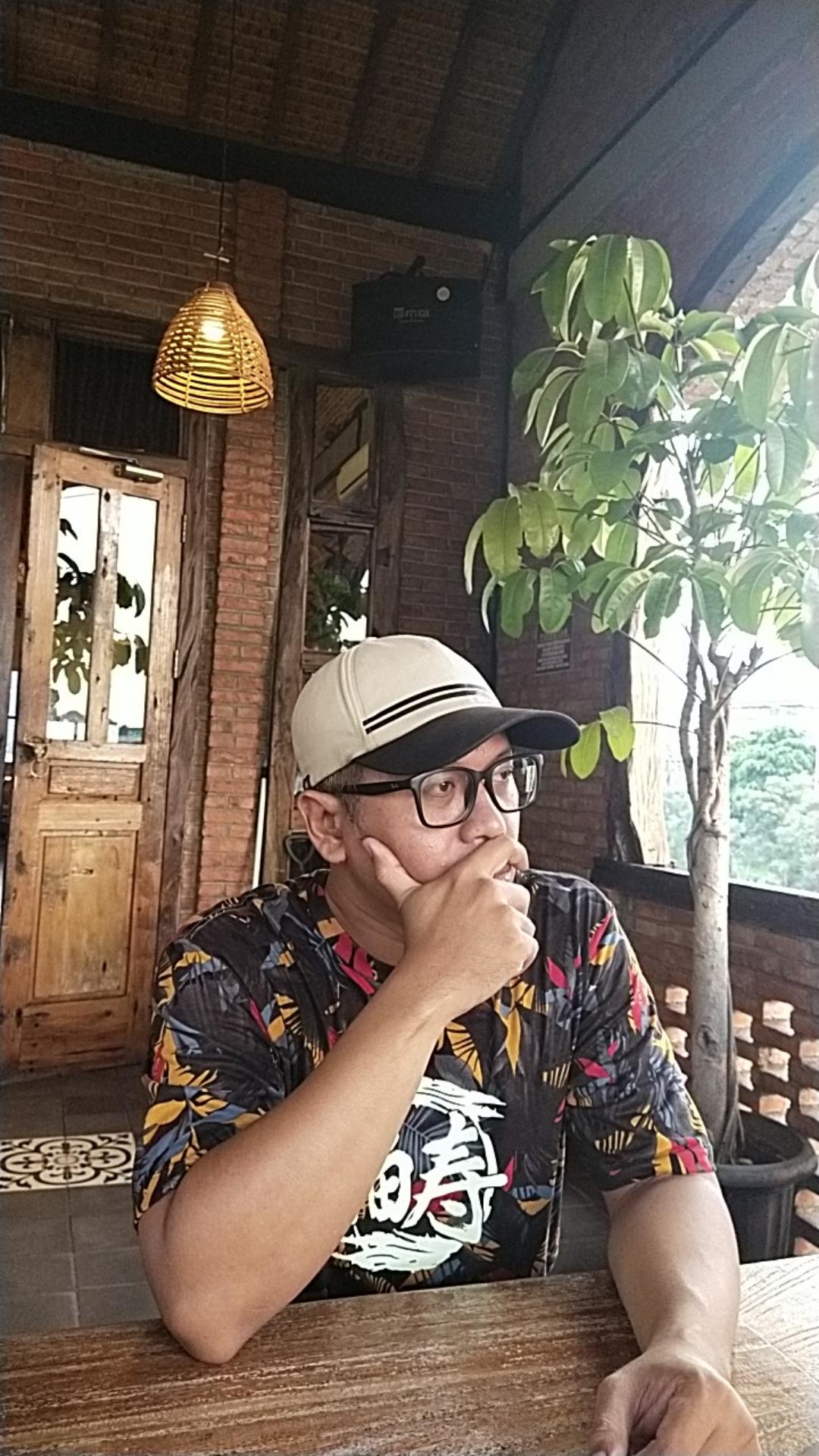 Isaishodo - Fukuju / Urban Batik / T-shirt / 7 Varian / Kaos Jepang / Unisex