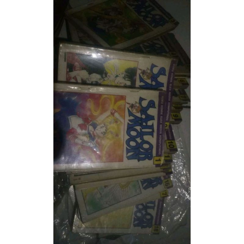 Sailormoon komik 1-18 full