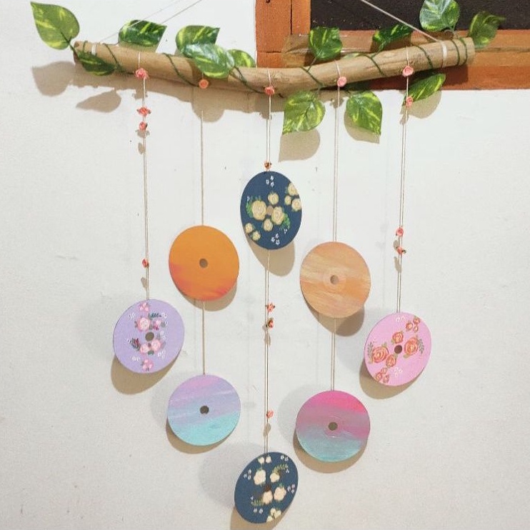 gantungan dinding/dekorasi dinding/produk daur ulang/kerajinan barang bekas/CD painting