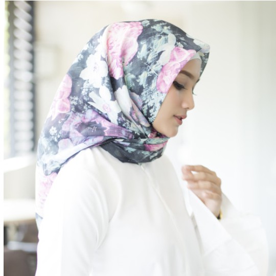 Organza Square Taffy by Wearing klamby _harga harbolnas