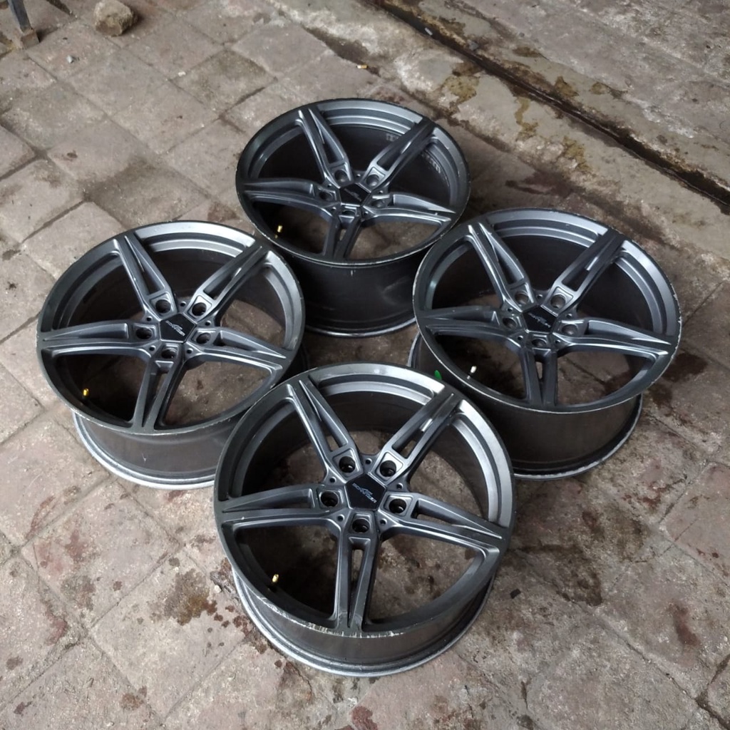 VELG BEKAS MOBIL BMW RING 18 LEBAR 8 DAN 9 MODEL DONAT