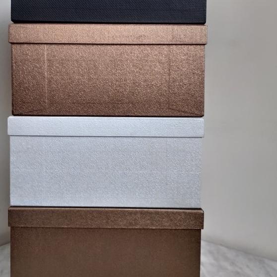 

Square hardbox for bloombox / gift box Kotak bunga atau kado - Silver, S