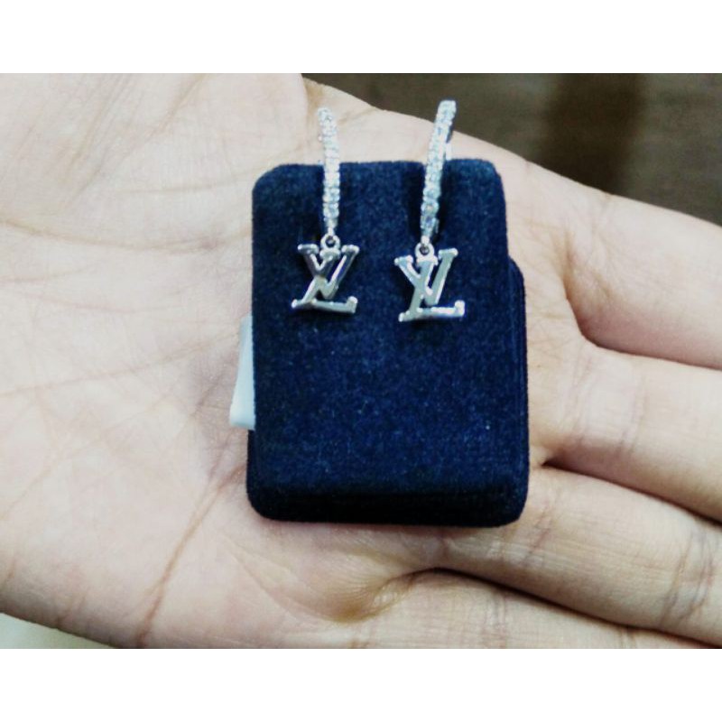 Anting emas 75 LV pesanan