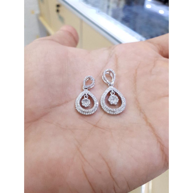 sepasang liontin emas putih berlian asli