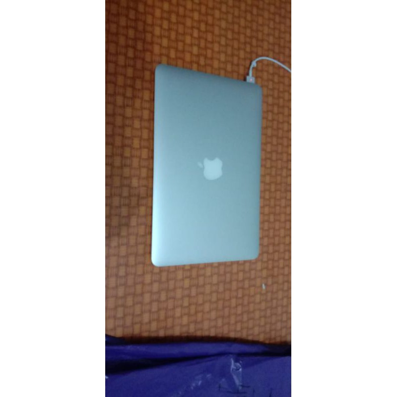 OBRAL.. MIC AIR 11 IN 2015 ..RAM 8GB ..SSD 128..CIRE I5..MULUSS