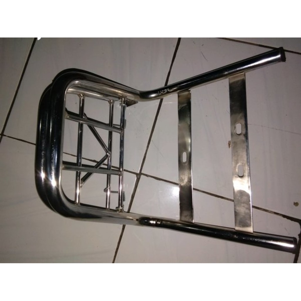 rak behel belakang vespa super px