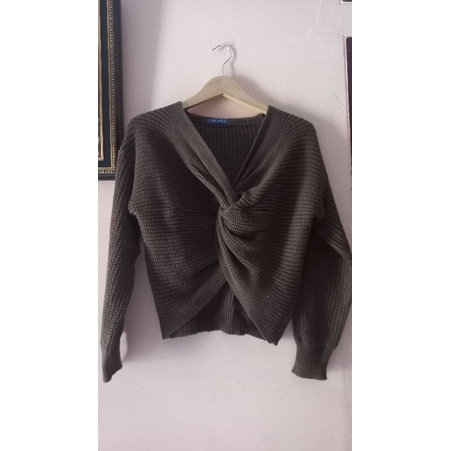 PRELOVED BAJU RAJUT CROP [MY STYLE]