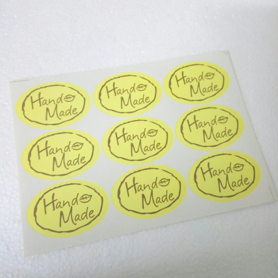 

Sticker Hand Made Cream Oval 9's