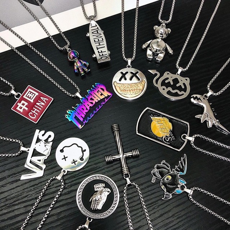 Kalung Rantai Titanium steel Warna Silver Untuk Pria / Wanita