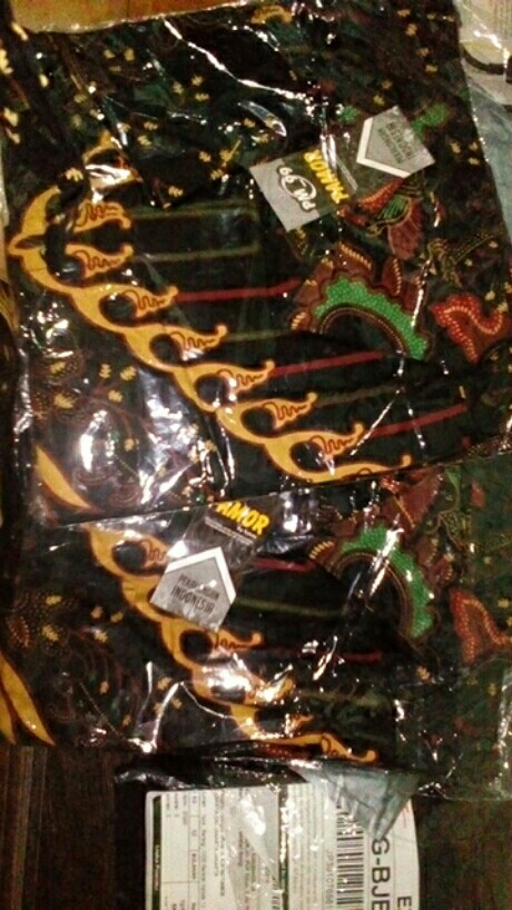 Batik Couple Keluarga Sania Ruffle Ori Ndoro Jowi Dnt Kupu Kuning