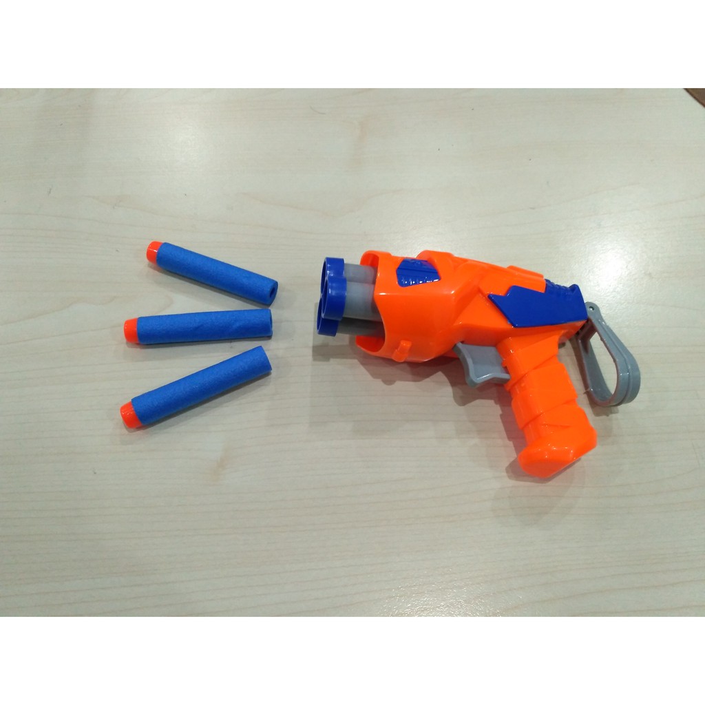 Pistol mainan mirip nerf