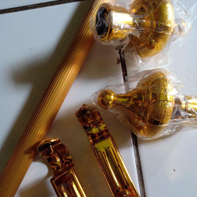 Batang Gorden Rollet Garis