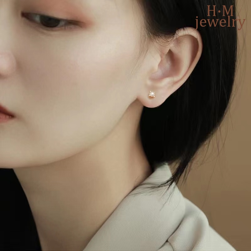 Anting Tusuk Sterling Silver 925 Desain Empat Cakar Mini Hias Mutiara Untuk Wanita