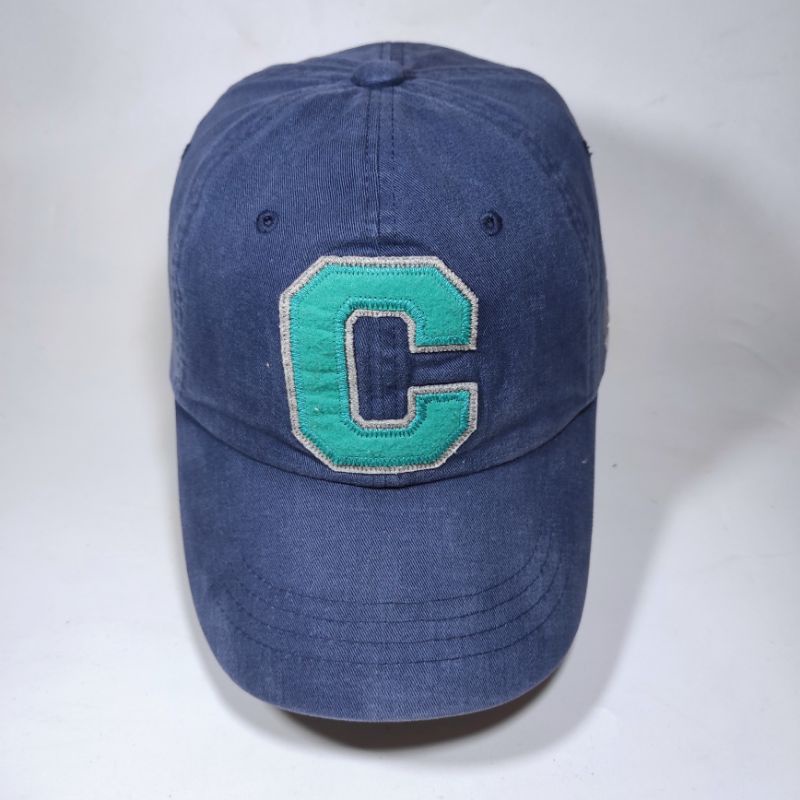 Topi Converse second