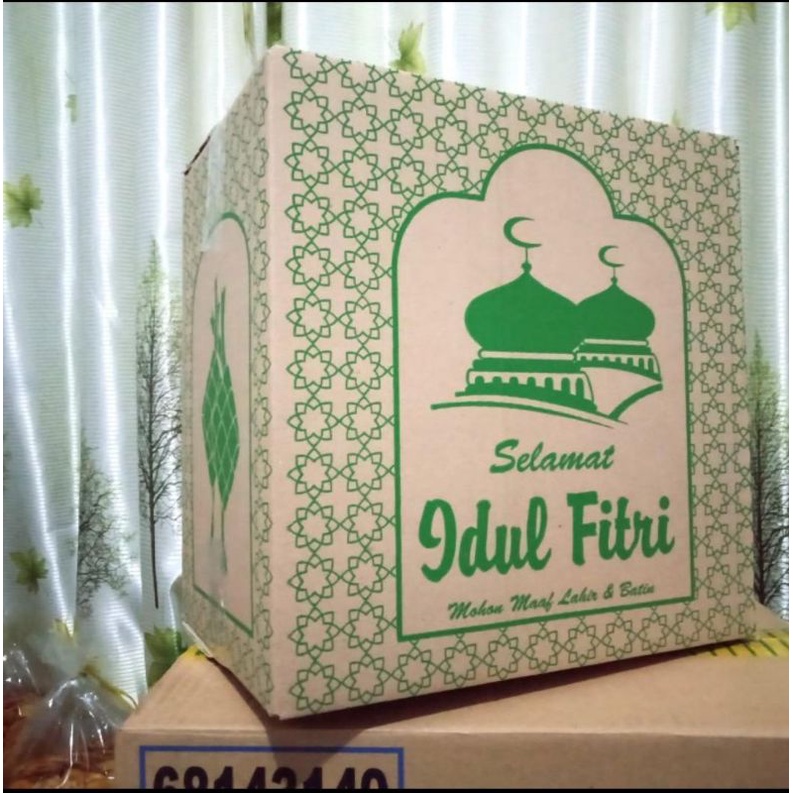 

box hampers / kardus parcel idul Fitri / selamat lebaran