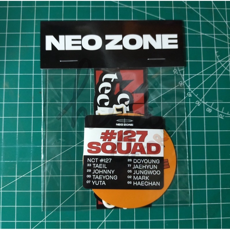 NCT 127 NEO ZONE T VER ALBUM LENTICULAR CARD STICKER CIRCLE CARD CC JUNGWOO
