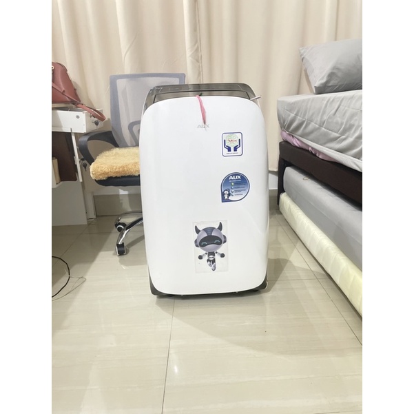 SOLD AUX AC PORTABLE 1 PK
