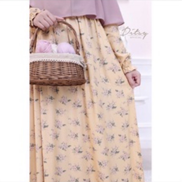 Nualla yellow nightgown ditsy