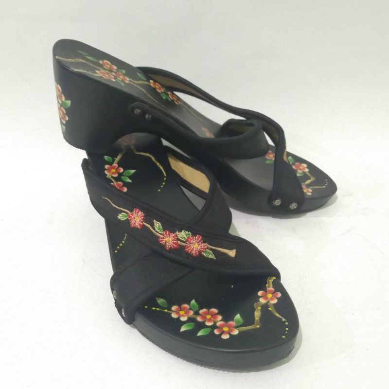 Sandal Wedges Kayu Wanita