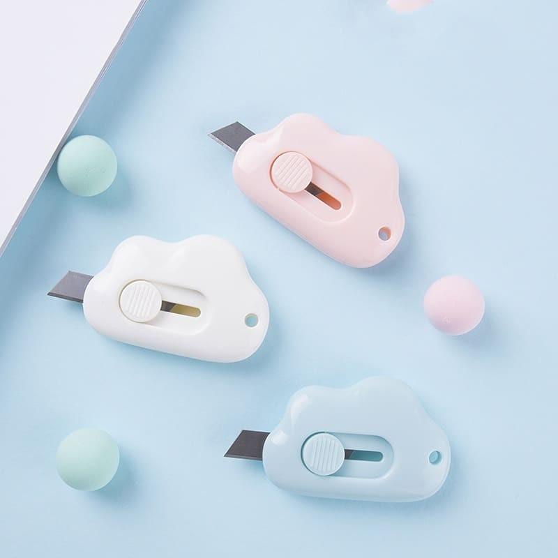 

Cutter Mini Portable / Pisau Pemotong Kertas Portable Bentuk Awan / Silet Mini Portable Travel