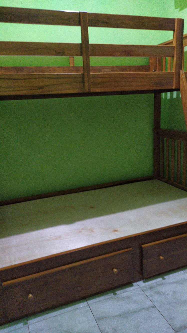 Ranjang Susun Jati Tingkat 90x120 Dengan Laci