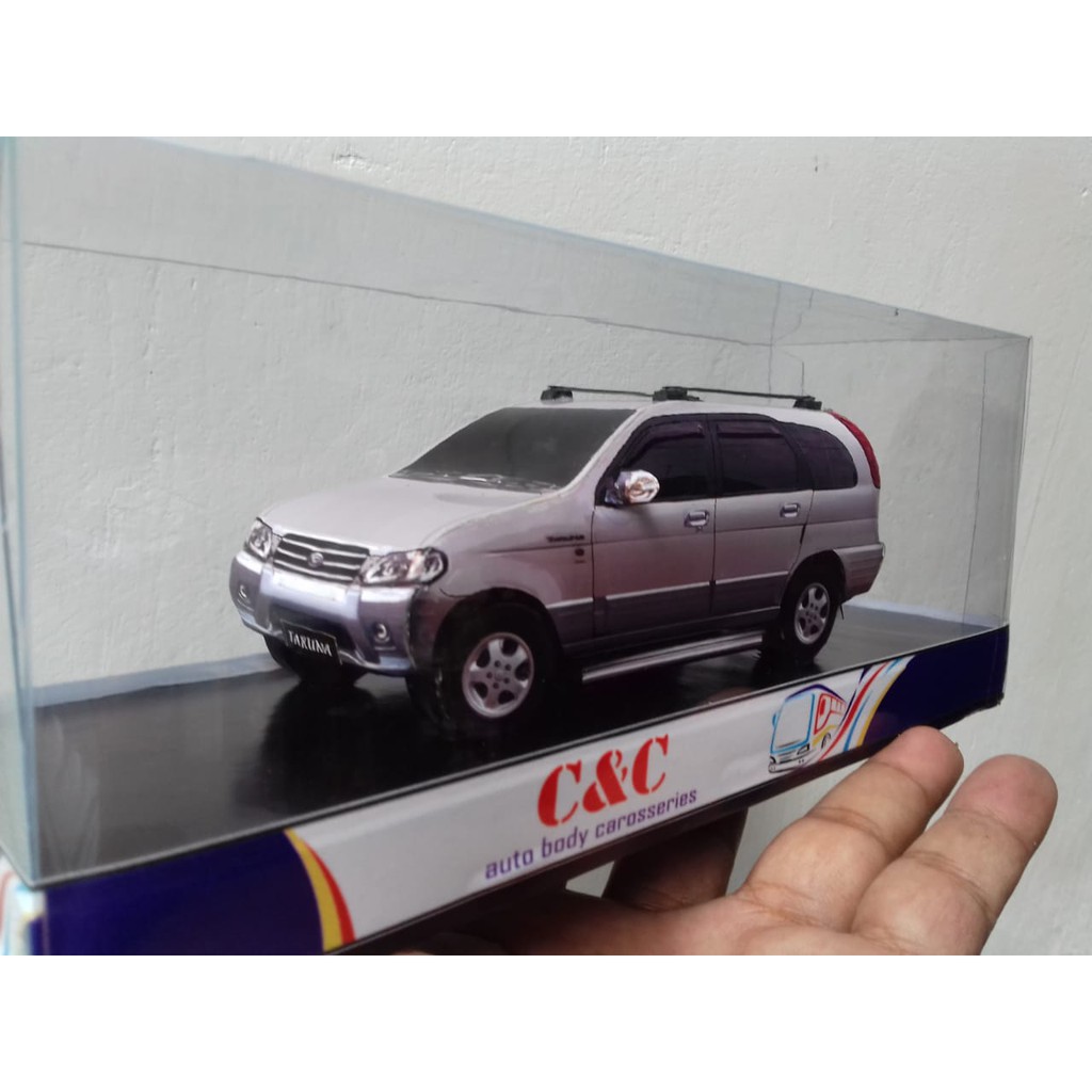 MINIATUR MOBIL DAIHATSU TARUNA SILVER