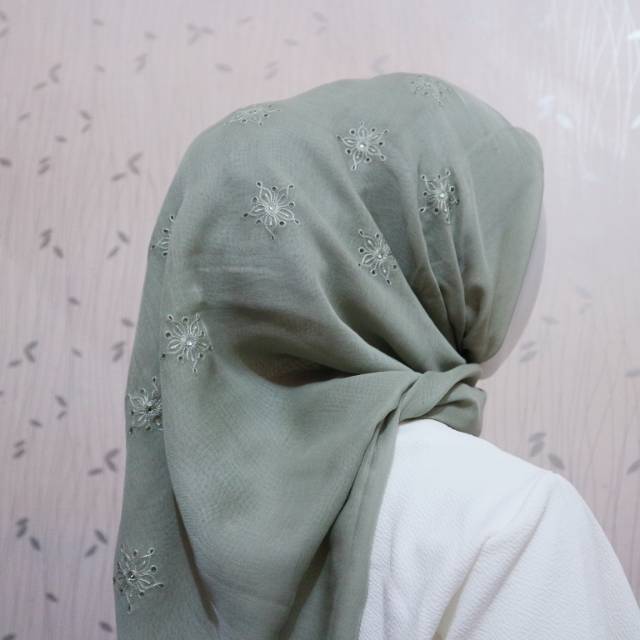 Jilbab na pocut swarovski