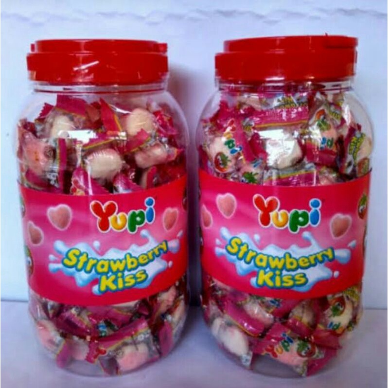 

Permen Yupi Strawberry