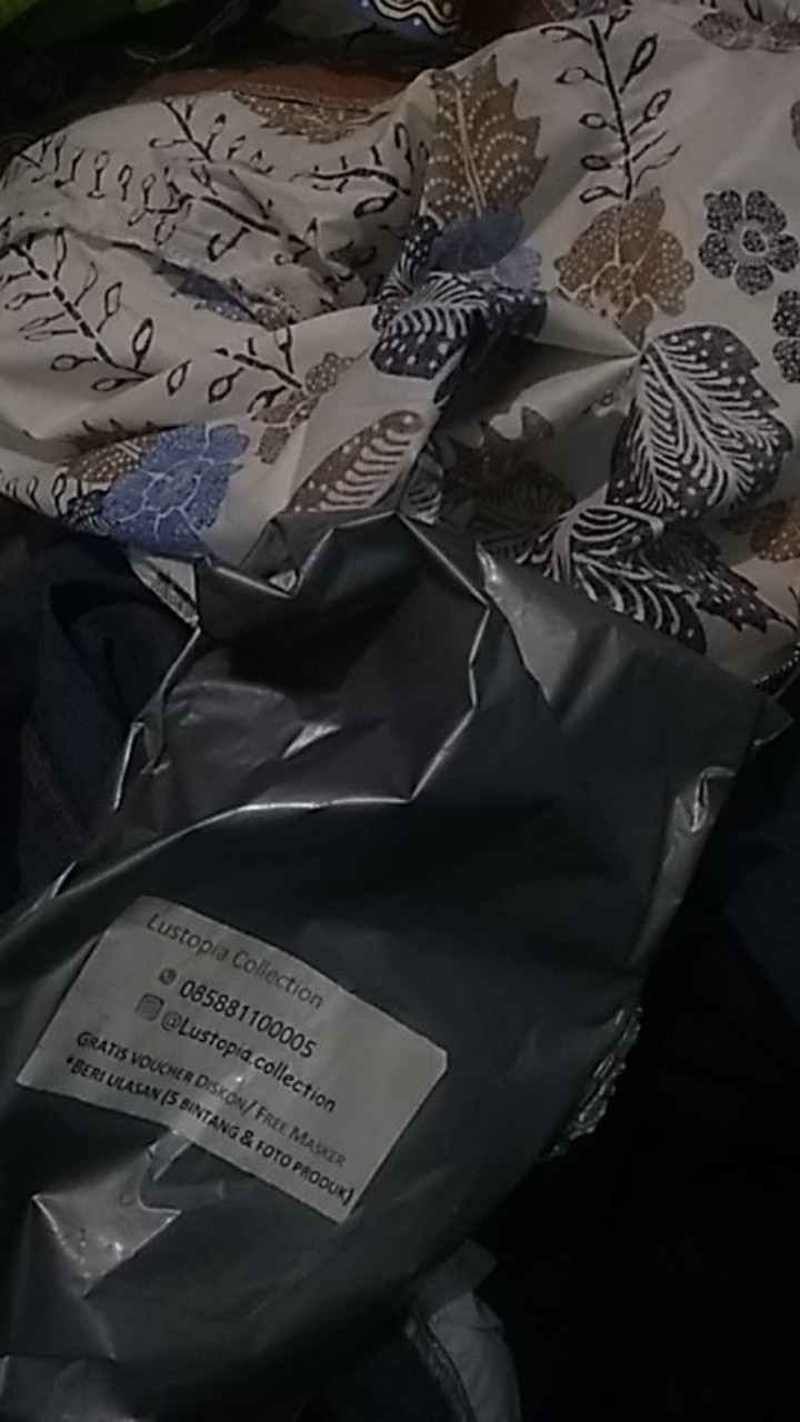 Aria - Long Kyoto Top / Atasan Batik Wanita Lengan Panjang