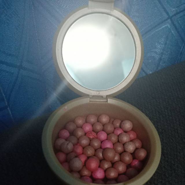 blush-on giordani gold Oriflame preloved