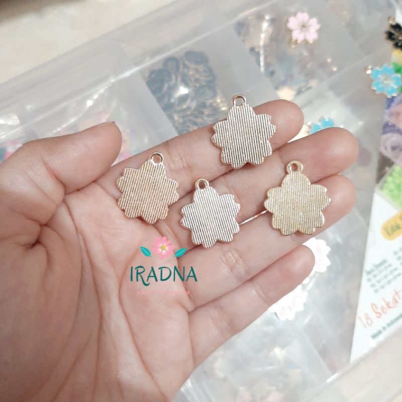 Bandul Bunga Sakura Flower