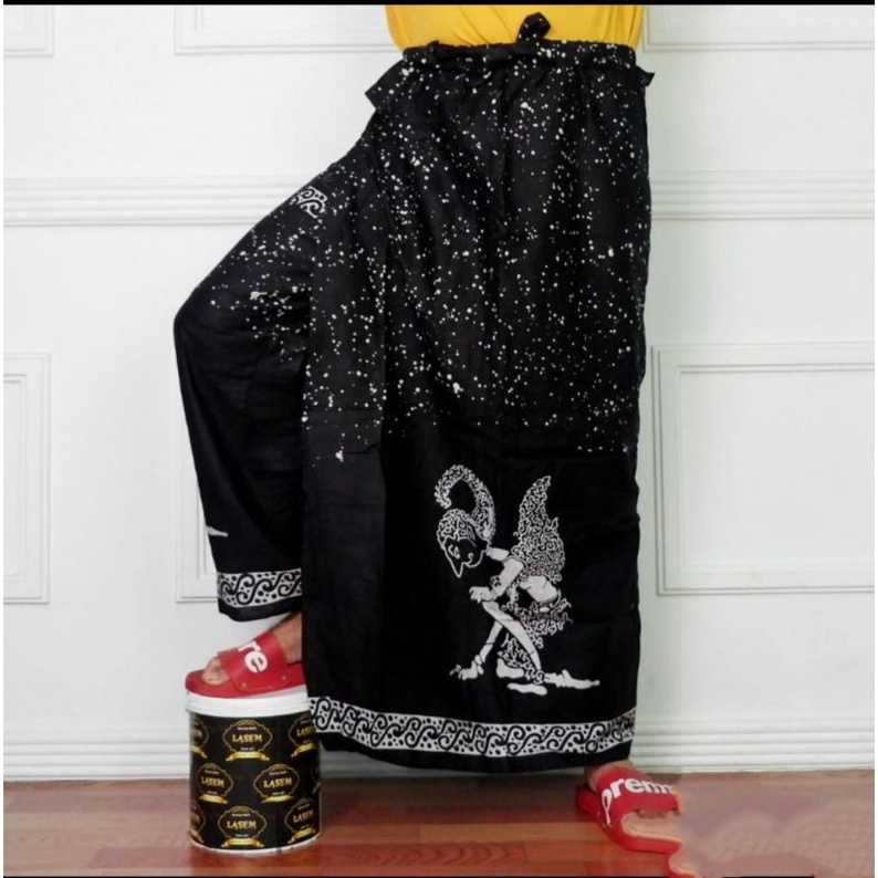 SARUNG CELANA BATIK MOTIF WAYANG ARJUNA