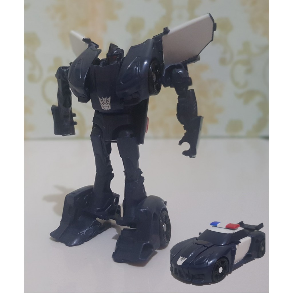 Transformers The Last Knight Legion Class Barricade - Original Hasbro