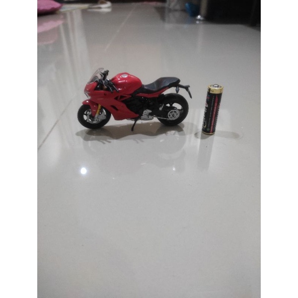 diecast ducati maisto