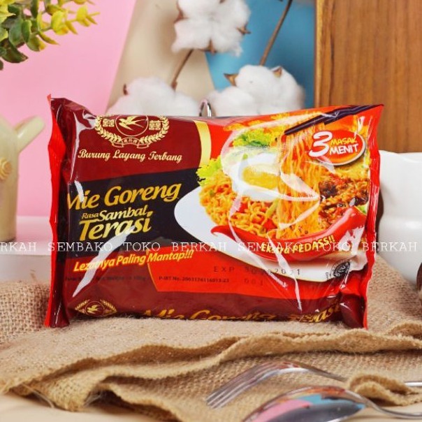 

Mie Goreng Rasa Sambal Terasi Burung Layang Terbang