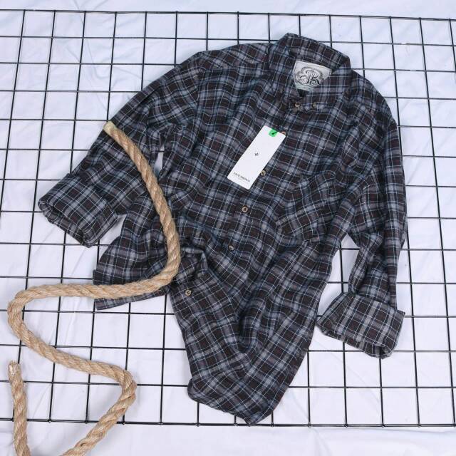 Kemeja Flannel Lengan Panjang Spartan