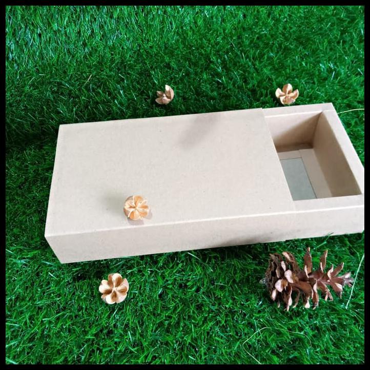 

Hot Hot Promo Kotak Kado Gift Box Packing Souvenir Persegi Ukuran 17 X 10,5 X 4 Cm