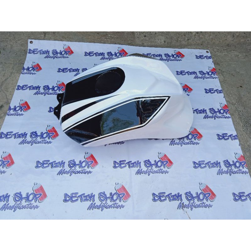 COVER TANGKI CB150R OLD STREETFIRE KONDOM TANGKI CB150R OLD