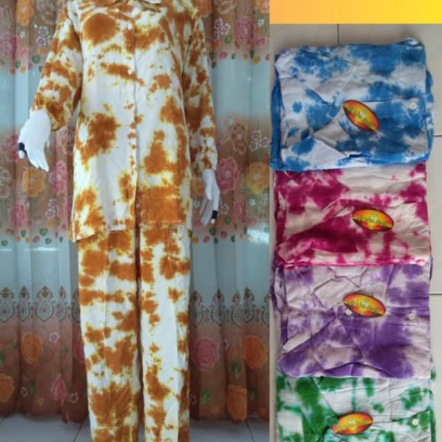 One set tie dye