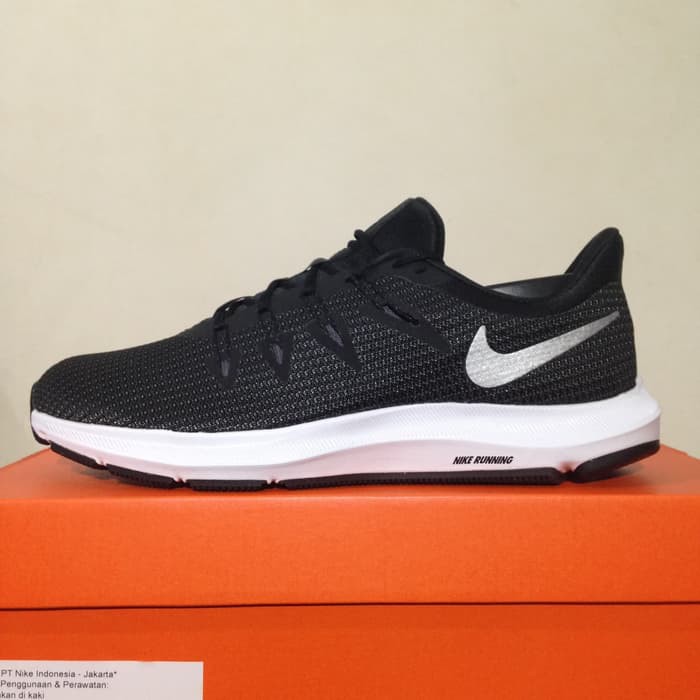 aa7403 nike quest