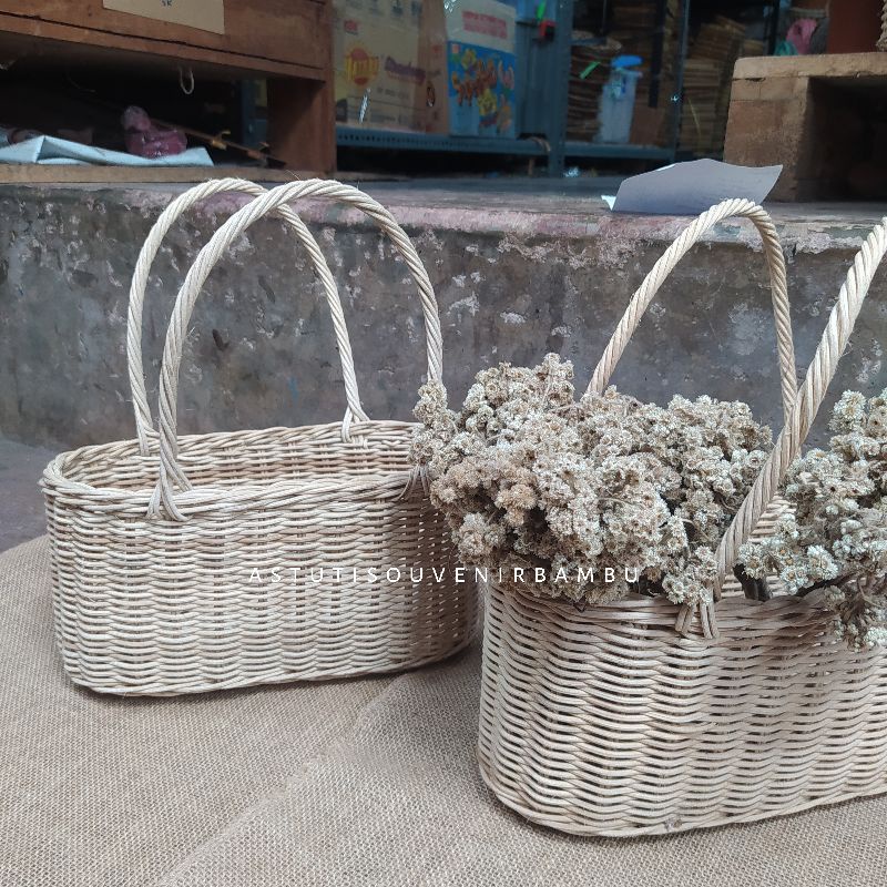 TAS ROTAN OVAL TAS OVAL ROTAN / tas unik / keranjang rotan / keranjang piknik / properti foto / tote