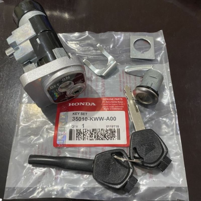 110 Revo Kunci Kontak Keyset Key Set Jok Honda Motor Old Lama
