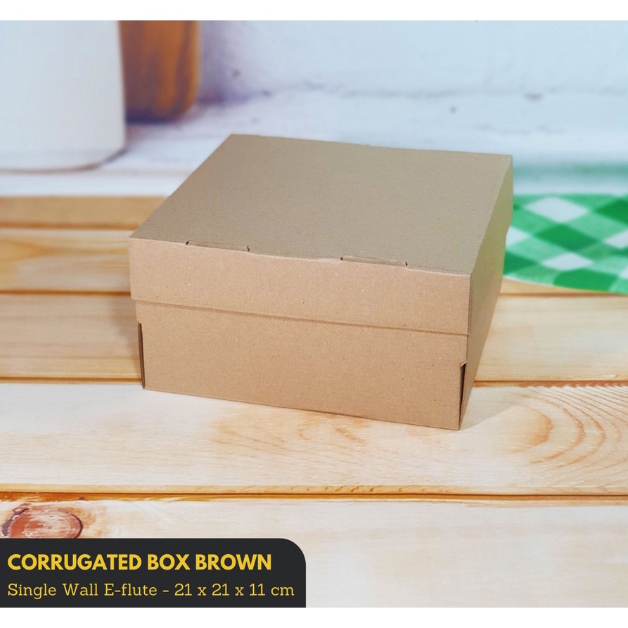 

Dus Kue Kardus Coklat Serbaguna Karton Box Kraft Packaging 21 x 21 x 11 cm