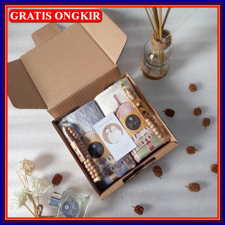 

Hampers Lebaran Idul Fitri Hampers Lebaran | Sajadah Couple | Kado Nikah Wedding | Ulang Tahun | Wisuda | Souvernir Nikah & H