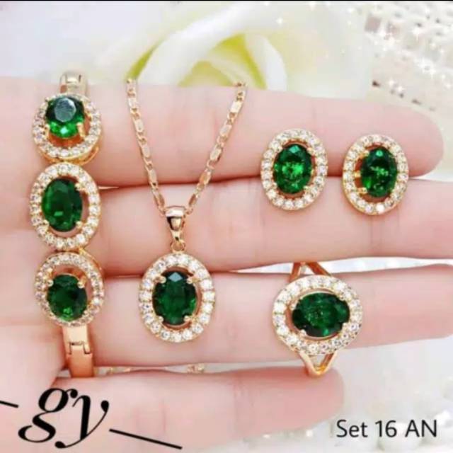 (Des) Set Perhiasan Xuping Lapis Emas Gelang Cincin Kalung Anting Batu Ruby Giok Berlian Titanium