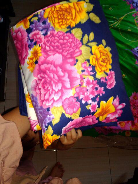 Gorden Tirai Homemade Smokring Motif White Flower