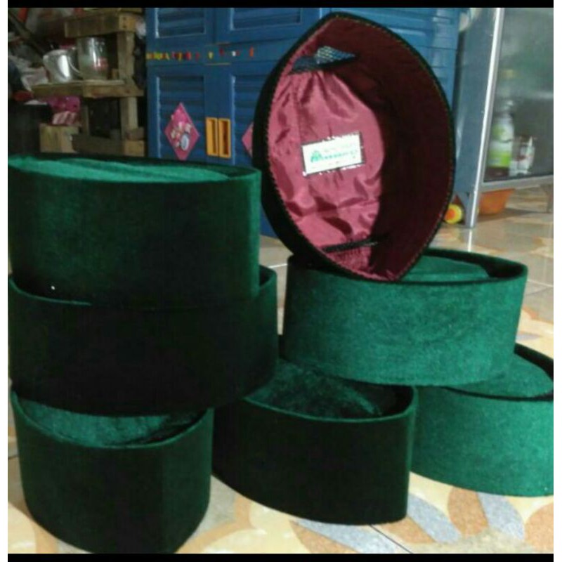 peci / kopiah songkok hijau tua