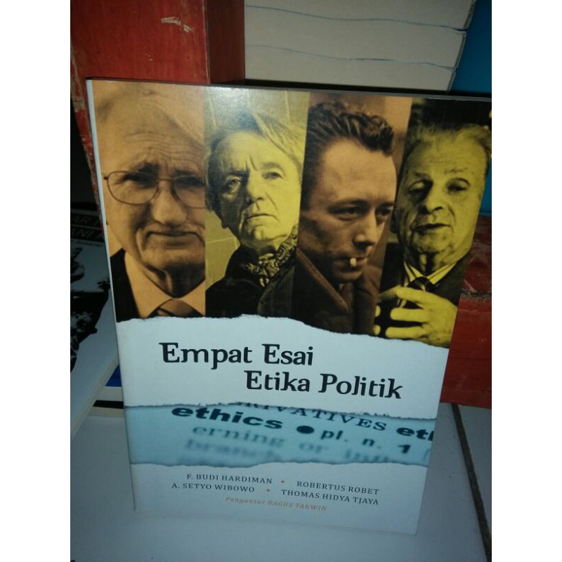 

Empat Esai Etika Politik