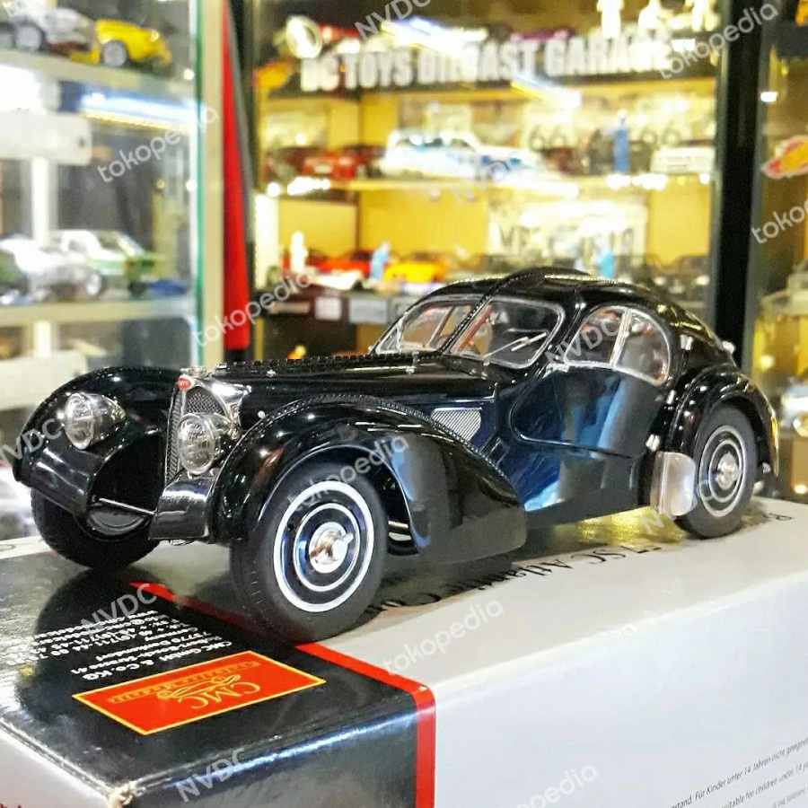 1/18 Bugatti Typ 57SC Atlantic Coupe Black By CMC Very Detail Diecast